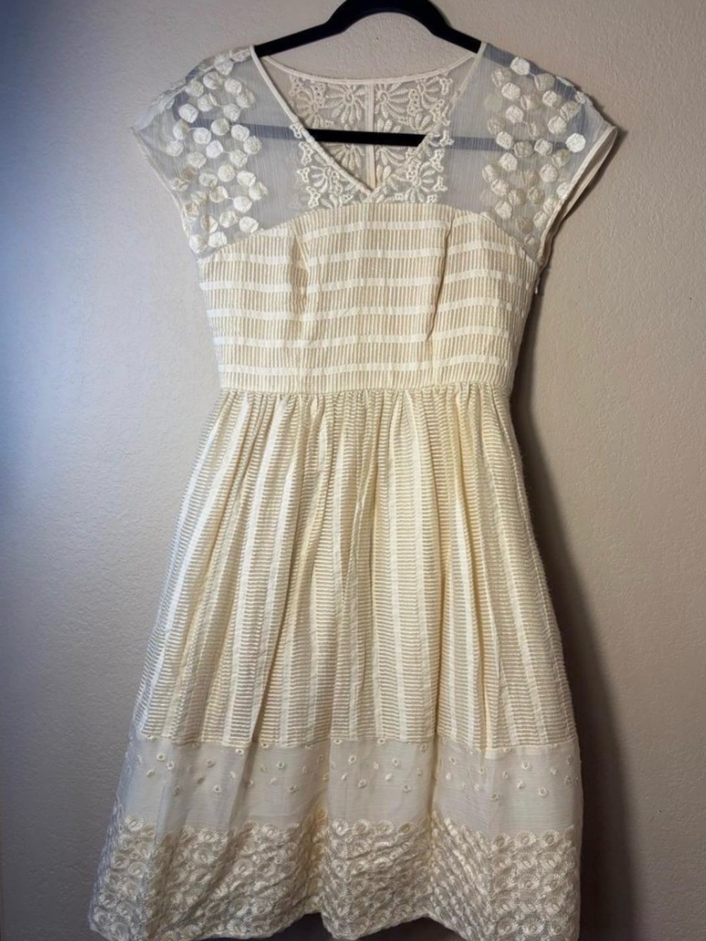 Anthropologie Moulinette Soeurs Cream Lace & Embroidered Yoke Girls Dress